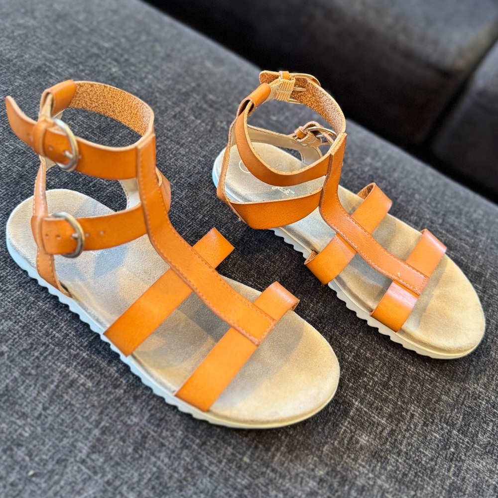 Women's Tan Sandals